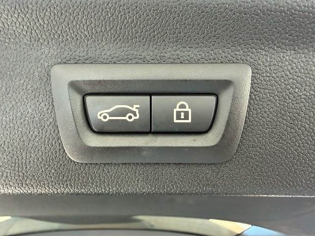 【電動リアゲート】ボタン一つで楽々開閉可能！