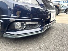 【STIエアロ】人気のSTIエアロを装備！クルマの外観がよりスタイリッシュになり、街中で存在感あふれる1台に♪将来買い替える時にもリセールに影響しやすく、価値ある人気の装備です！