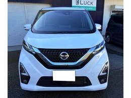 15年未満15万キロ以内で対象のお車には、1年走行距離無制限の保証（EGS保証ライトプラン）を付けております！また、上のプランも用意しております！※別途、保証料をいただきます。