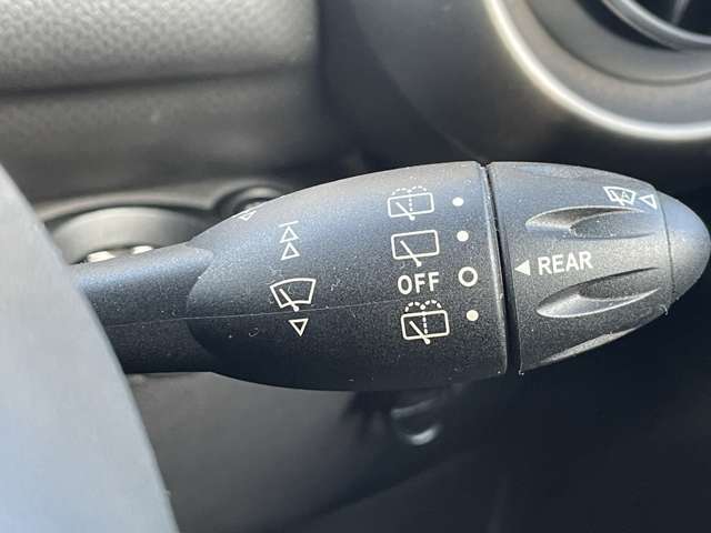 LIBERALAの全国在庫の中から厳選したお車をご提案！お近くの店舗でのご納車可能！その品揃えと品質に驚くこと間違い無し！