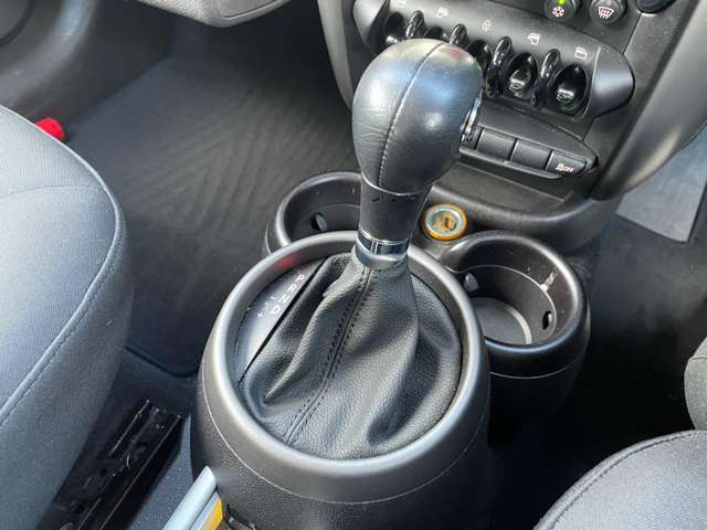 全国納車可能※です！全国のLIBERALA、もしくはガリバーグループ直営店舗のどこでも納車が可能です。※車両運搬費がかかります。