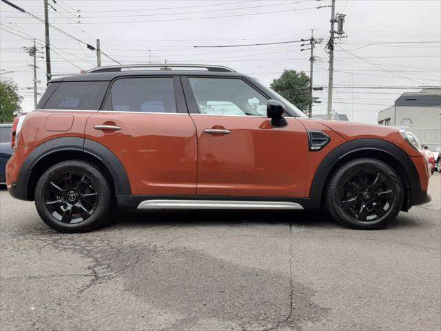 13年経過、10万km未満の車両であれば最長2年間の保証にご加入いただけます。期間中の走行距離、修理回数はなんと無制限♪又、消耗品以外を対象とした広範囲の保証プランもご用意いたしております。