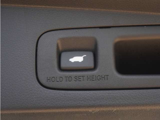 ◆パワーテールゲート◆キーや運転席のボタン、ハンズフリー機能など多彩なアクセスで自動開閉できます。