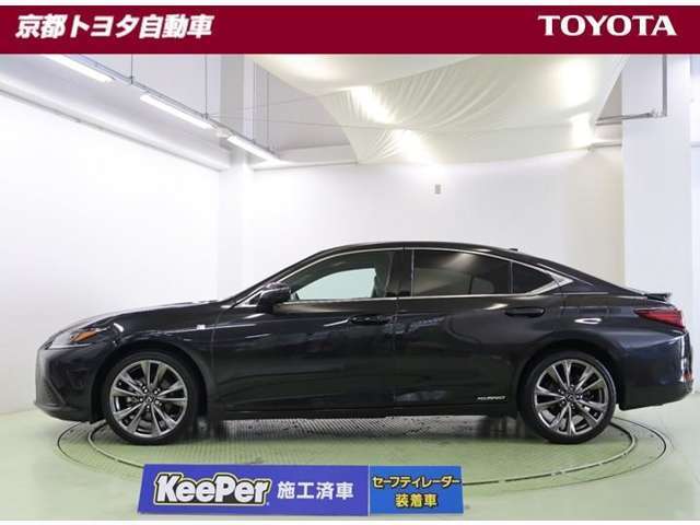 車線はみ出し防止警告【レーンアシスト】、衝突予防および衝突安全システム【PCS】で安心を。障害物や歩行者などを検知、警告してくれる【クリアランスソナー】がトラブルを未然に防ぐサポートをしてくれます。