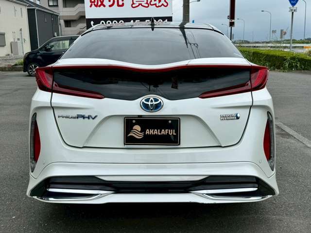 モデリスタエアロ付きのプリウスPHV入庫致しました！自信の安心価格設定になっておりますので、お早めにお問い合わせ下さい！早い者勝ちの1台です！全国対応可能となっておりますので詳細は直接ご確認下さい！