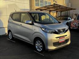 ☆純正オーディオ☆CD/AUX☆バックカメラ☆エマージェンシーブレーキ☆車線逸脱警報☆VDC☆アイドリングストップ☆スマートキー☆プッシュスタート☆オートライト☆オートハイビーム☆オートリトラミラー☆
