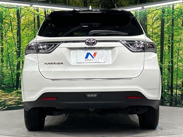 安心の最長10年・走行無制限保証（有償）をご用意。保証内容も充実はもちろん、無料点検＆オイル交換や、年中無休の全国・24時間ロードサービスも付帯されておりますのでご安心下さい。