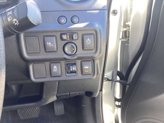 エマブレにソナーで前後踏み間違い付き