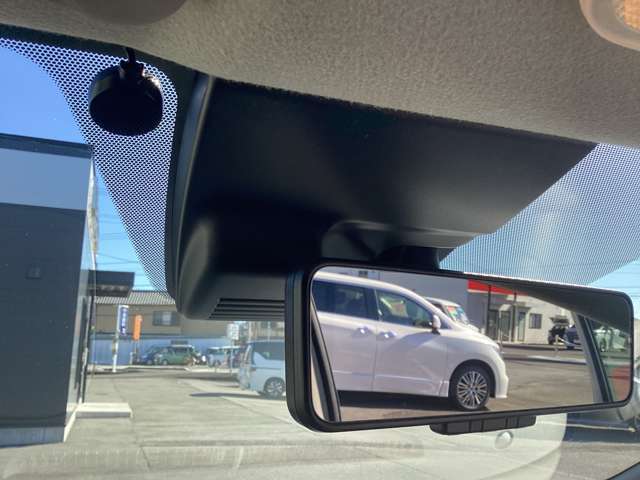 映像で映すスマートミラー