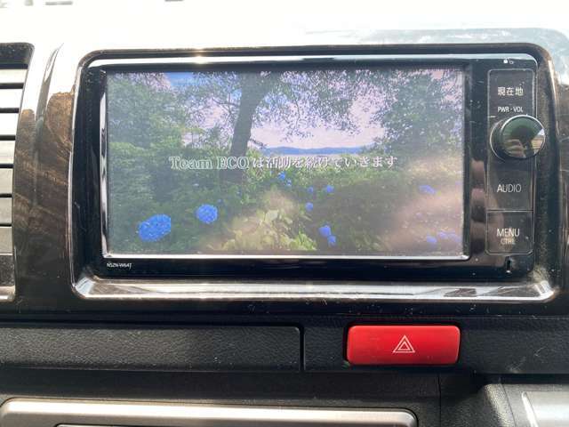 展示車両の中にはアフター保証対象車両を数多く取り揃えており、一年間から三年間（別途）まで走行距離無制限の保証を全国どこのディーラーでも保証を受けられます。