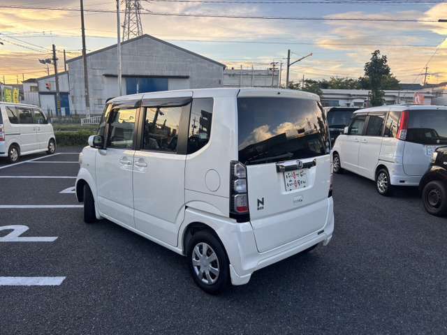 中古、新品のHDDナビ、ETC、地デジチューナー、フリップダウンモニター、バックモニターなど何でもご相談ください。下取りから取り換え、持ち込み取り付け可能です！ポータブルナビフルセグなど各メーカー取り扱い有