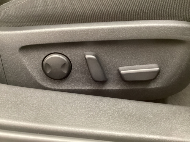 キメが細かく弾力性に富んだ振動吸収ウレタンの採用により、体を包み込んでくれるような心地よいフィット感を実現！