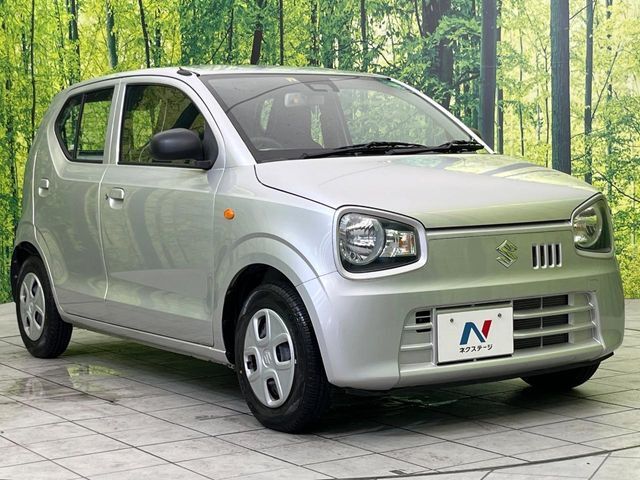 大好評のボディコーティング「弾スプラッシュコート」もご納車までに施工可能。通常のガラスコートと異なる、耐久年数6年の無機質ガラスコーティングが、ボディをキレイな状態に保ってくれます。