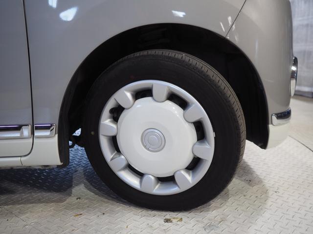 実車は夏用タイヤを装着しています。