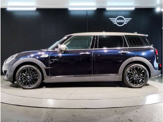 気密性の高いMINIは外観のかわいらしさとは裏腹に、外の雑音を遮り、高級感のある快適なドライブをお楽しみいただけます。