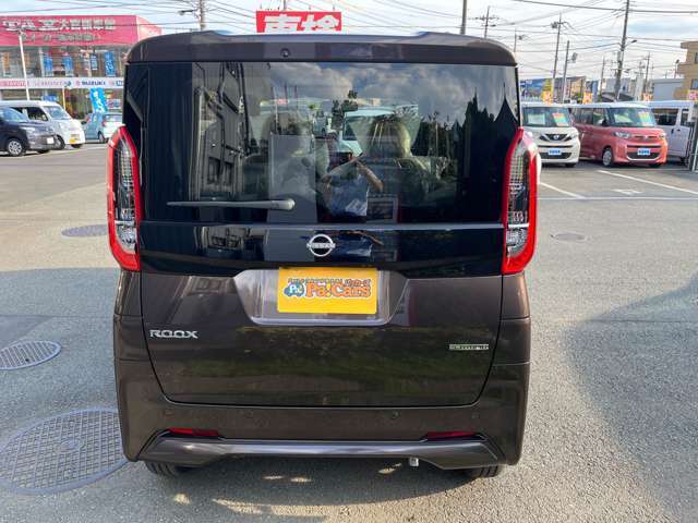 【当社は、ご購入後のお付き合いを大切に致します】　お車に関しては全てお任せ頂ける整備工場、設備を完備しております。些細なことでもお気軽にご連絡下さい。