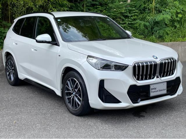 BMWのお車は、走行の安定性とコーナリングの良さを追求し、思い通りにハンドルの操作可能です。試乗車もご用意しておりますので、ぜひ“駆け抜ける歓びをご体感ください！