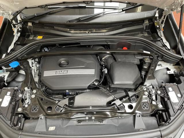 安心のBMW認定中古車は100項目の箇所を徹底的にチェック致します。機械的な箇所や電気系、コンピューターなどをご納車前に点検し、交換基準に達した部品は全て新品に修理返品した後にご納車致します。