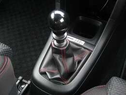 6速マニュアル車！！