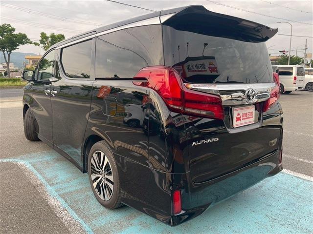 当店の車両は大量仕入れ、大量販売を行っておりますので、お客様にお安くご提供させていただいております。