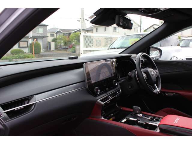 ☆★厳選輸入車専門店サミーオート★☆全台総額表示・徹底クリーニング・無料保証付き♪各種ローンも取り扱っております♪皆様に安心してお選び頂けるよう、わかりやすい説明・状態の開示を徹底しております！！