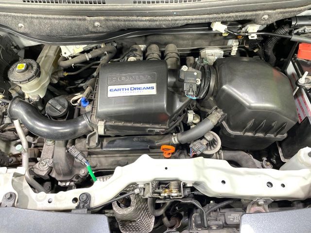 親切・丁寧な専門メカニックスタッフが応対！・車検・点検整備・事故等の修理などアフターサービスも安心。お車のカスタマイズもネクステージのサービススタッフまでご相談ください！