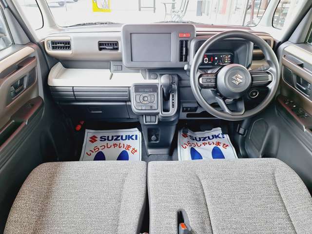 軽自動車の県外登録（構造変更除く）は全国一律19,800円（税込）追加料金にて承ります！車庫証明代行・陸送納車もできますのでお気軽にお問い合わせ下さい！