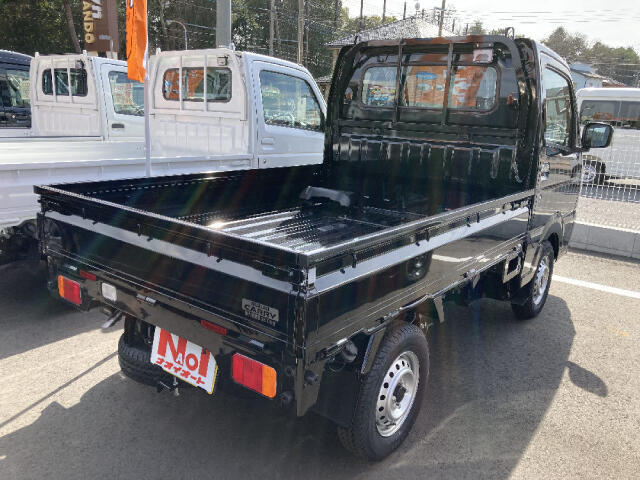 私達はお客様が楽しく、そして安全な車選びができますよう、分かりやすい情報開示を心がけております。価格の表示に関しては、支払総額を掲載する事で、初心者のお客様にも安心な情報をお届け致します。