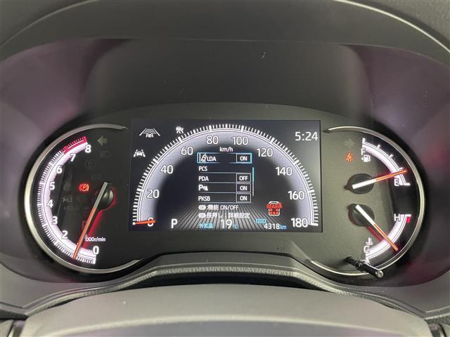 【スピードメーター】メーターがシンプルで見やすく運転しやすいですね！