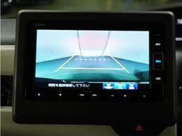 ◆バックカメラ◆リバースにするだけで映ります、後方の安全確認や、狭い駐車場での車庫入れ、雨の日や夜間など視界の悪い時に便利です！安全にバックする為には欠かせない装備です。