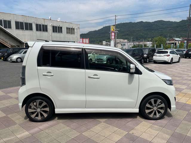 積載車も完備しておりますので、もしものトラブルの際にはシシドモータースのスタッフが現場まで駆けつけます！！