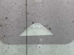 【インテリジェントエマージェンシーブレーキ】フロントカメラで前方の車両や歩行者を検知。衝突しそうな時は衝突被害軽減ブレーキが作動、衝突回避をサポート。より安全にドライブをお楽しみいただけます。