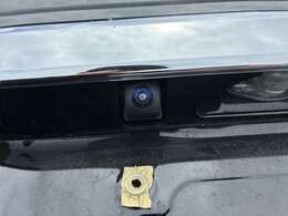 バックカメラも付いてます！これで駐車も楽々です！