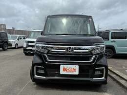 人気の届出済未使用車や厳選中古車を全メーカー豊富に取り揃えております。