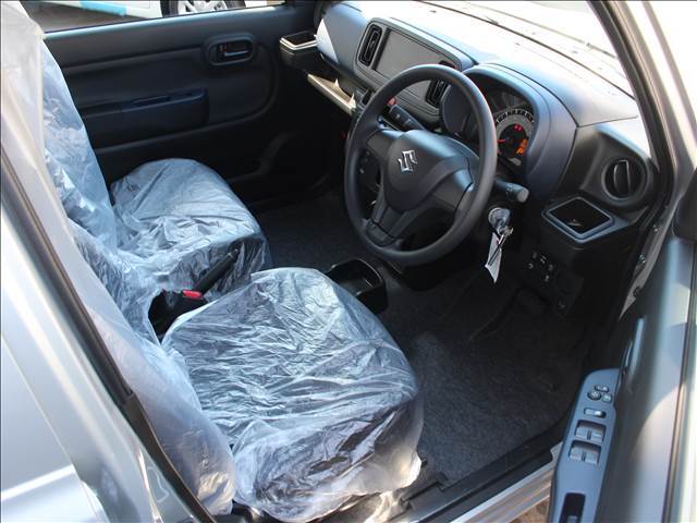 快適なカーライフを過ごしていただくためにオイル交換～定期点検や車検整備なども実施。国土交通省トップランクの指定工場6拠点、認証工場1拠点の体制で高いクオリティの整備を実施しております。