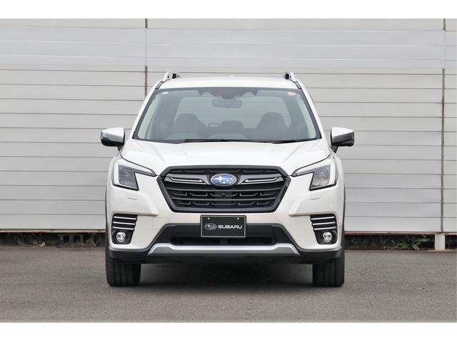 スバルらしいいフロントマスク ♪スタイリッシュさとSUVらしい力強さを感じさせるルックスです♪