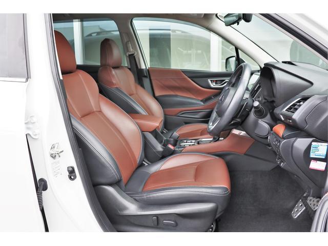 長距離でも疲れにくい設計のシートなのでどこまでもドライブしたくなります