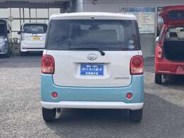 『全てのお客様に安心を』　自社整備工場にて厳しいチェックを通過した車両には点検記録簿と保証書を発行し、整備保証を付けさせていただきます。(一部車両を除く)