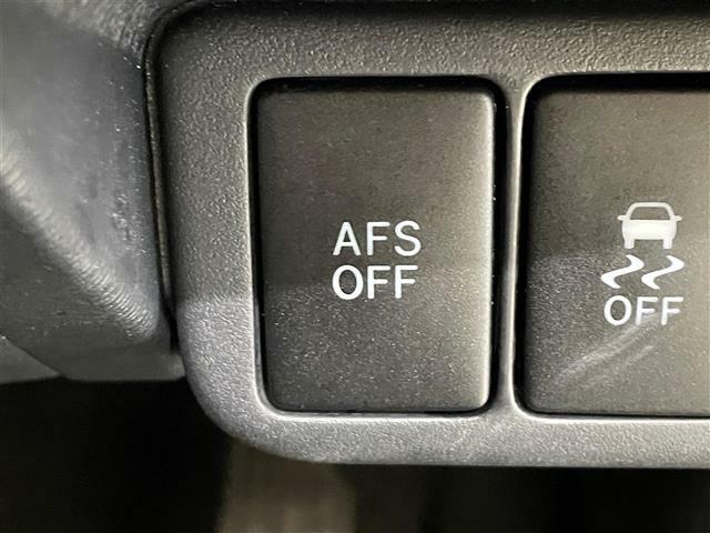 【AFS】AFS(アダプティブフロントライティングシステム)ヘッドランプが点灯している時、ハンドルの舵角に合わせてヘッドランプの照らす方向を左右に自動で調整してくれるシステムです！
