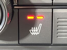 【シートヒーター】寒い日に重宝するシートヒーター！エアコンより早く温まってくれるので寒がりの人も安心ですね♪エアコンの温風は乾燥するから苦手、という方にもをおすすめです。