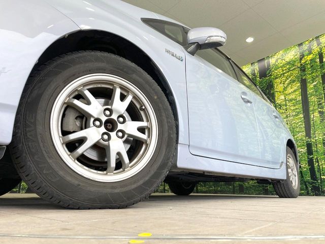 【アルミホイール】外観にマッチしたアルミホイールを装着しております。各種アルミホイールや、スタッドレスタイヤも取扱いしております。是非ご相談ください♪