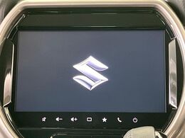 【メーカー純正9インチナビ】インテリアに溶け込むスタイリッシュな「専用設計」メーカーナビを装備♪視認性や操作性など基本性能にも優れ、より上質なカーライフをお楽しみいただけます。