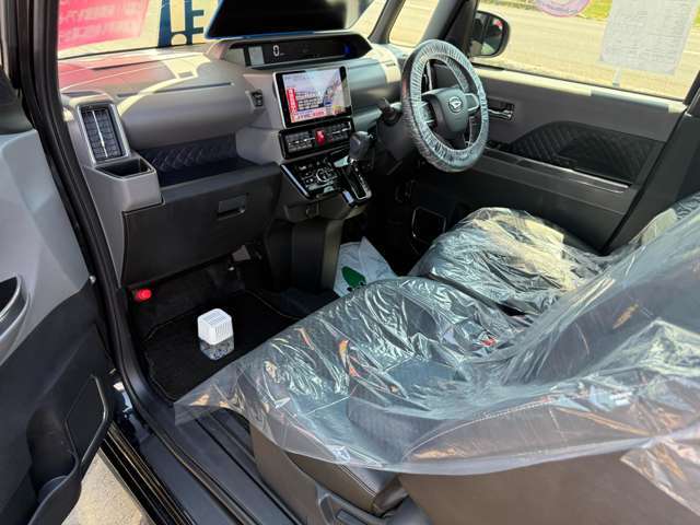 運転席・助手席の俯瞰視点です！乗った際のイメージが湧きます！