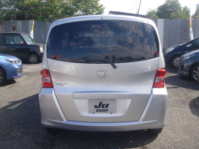 プライバシーガラス付きです！！