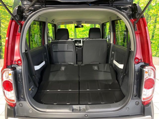 普段のお買い物や通勤、送迎等に十分な荷室スペースを確保しております。セカンドシートを倒すと、大きな荷物の積載も可能です♪