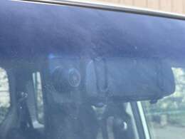 ◆【ドライブレコーダー】映像・音声などの運転中の記録を残します。事故などを起こした起こされた時の証拠になりえますので、もしも時でも安心ですね。