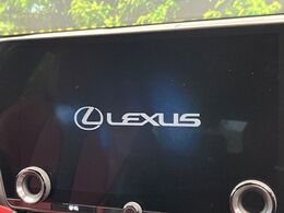 【14インチディスプレイオーディオ】画面内にオーディオ操作はもちろん、空調の調整機能なども盛り込んだ多機能なディスプレイオーディオです！スマートフォン連携はもちろん、車載ナビもお使いいただけます♪