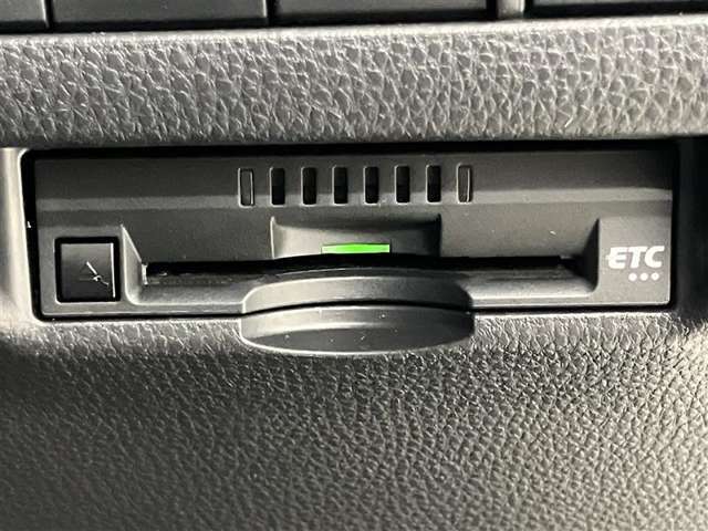 【ETC車載器】高速道路の料金所をストレスなく通過！話題のスポットやサービスエリアに多い【スマートIC】利用者は必須の装備です。当店でセットアップを実施、ご納車当日からご利用いただけます♪