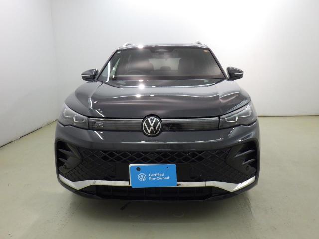 VWは小さな車も、大きな車も、平等です。クラスによって品質や安全性に差を付けない。ボディ剛性と精度、重厚なドアの音はどの車種も共通です。是非一度体感してみて下さい。