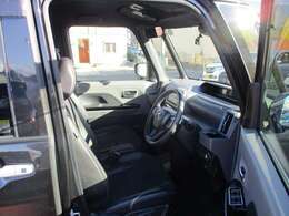 視界良好♪落ち着きのある上質な内装の1台です！お問い合わせは問合せはこちらです！！024-931-1190メールアドレス！！sankyo36@net.email.ne.jp宜しくお願い致します。